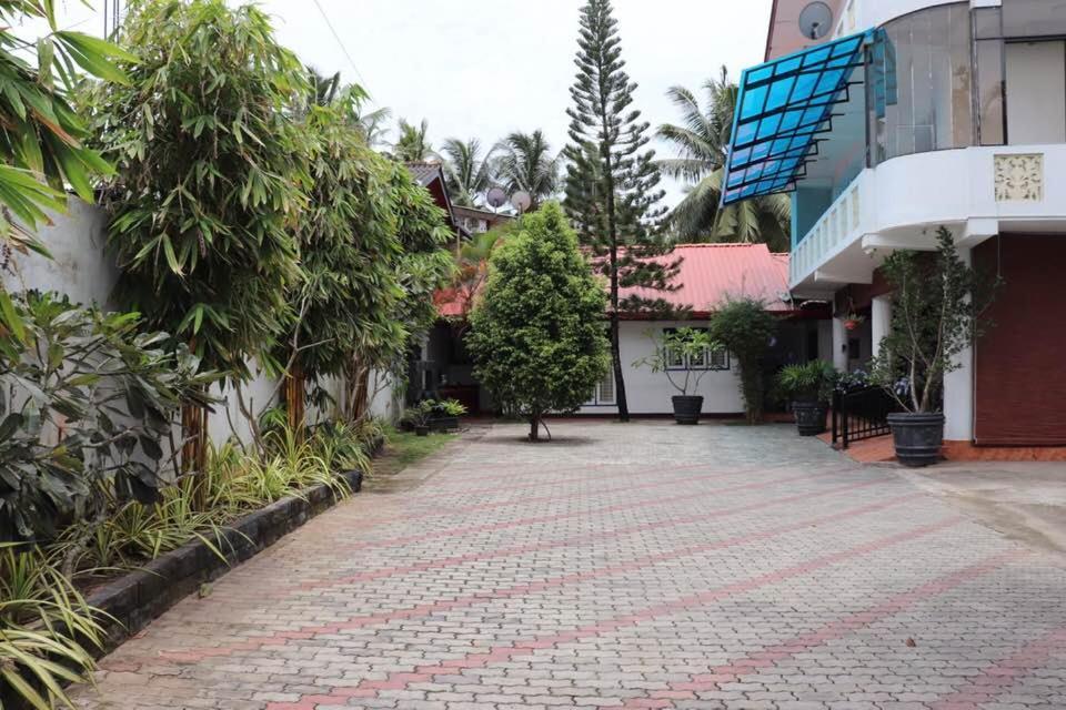 Crescent Resort Galle Extérieur photo